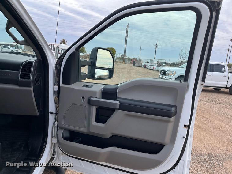 image for item JT9244 2019 Ford F250 Super Duty  Crew Cab pickup truck