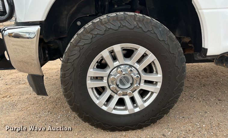 image for item JT9244 2019 Ford F250 Super Duty  Crew Cab pickup truck