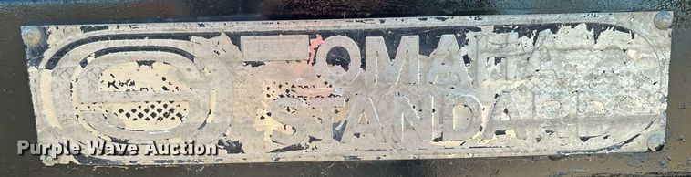 image for item JW9215 2005 International 4400  flatbed truck