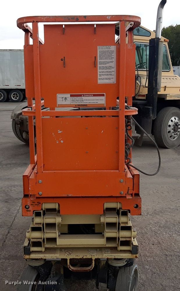 image for item KD9142 2016 JLG 1930ES  scissor lift