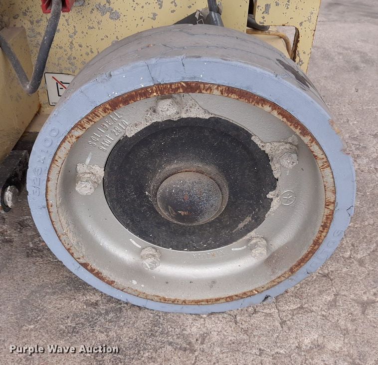 image for item KD9142 2016 JLG 1930ES  scissor lift