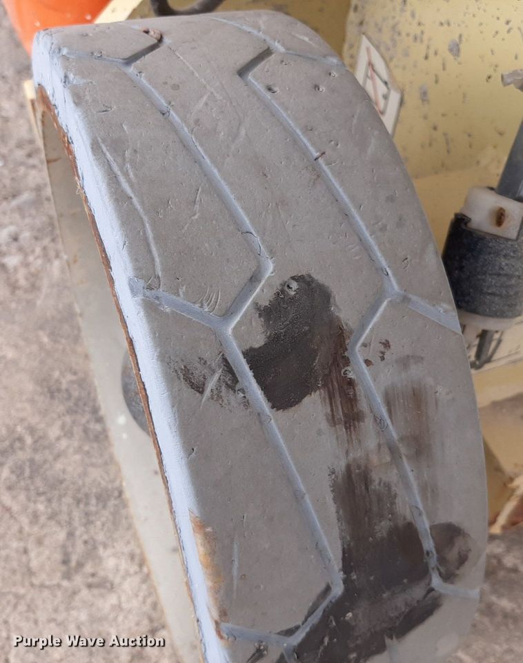 image for item KD9142 2016 JLG 1930ES  scissor lift