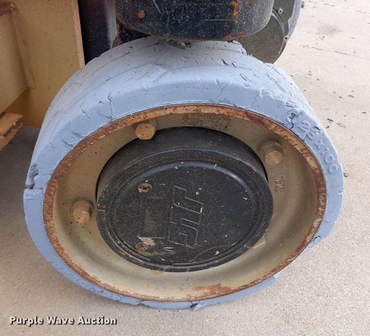 image for item KD9143 2016 JLG 1930ES  scissor lift