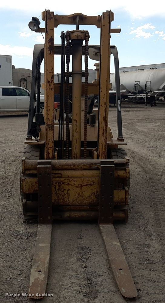 image for item KD9148 Caterpillar V80D  forklift