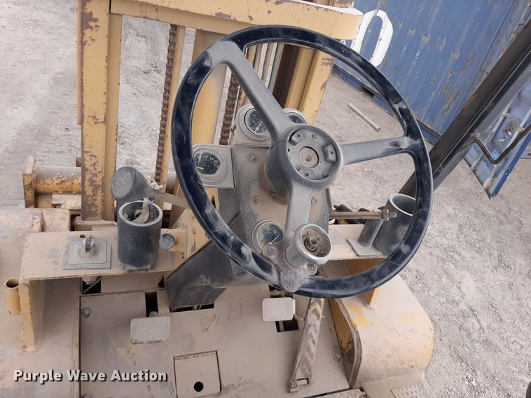 image for item KD9148 Caterpillar V80D  forklift