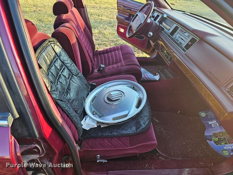 image for item KG9542 1992 Mercury Grand Marquis GS