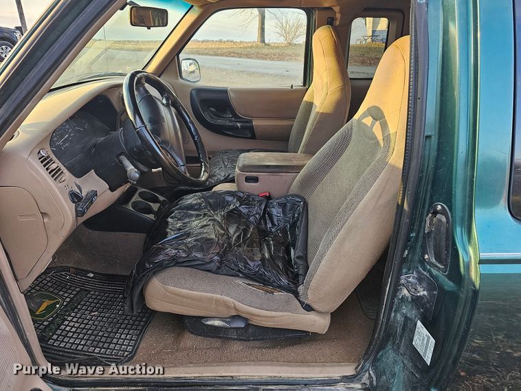 image for item KG9548 2000 Ford Ranger XLT  SuperCab pickup truck