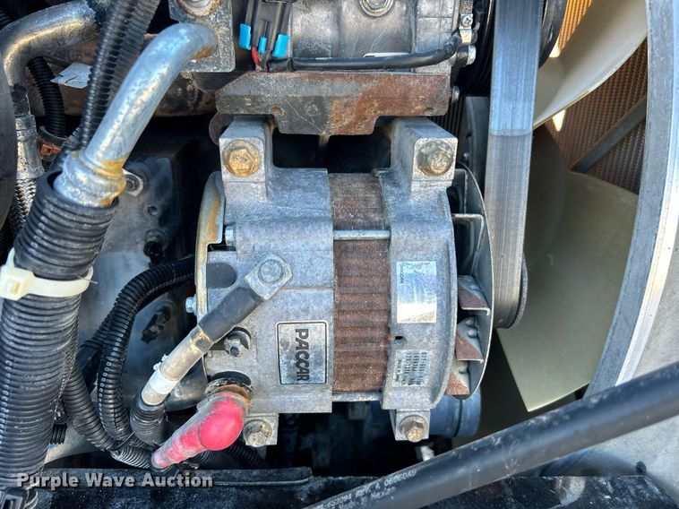 image for item KH9537 2011 Kenworth T370  delivery truck