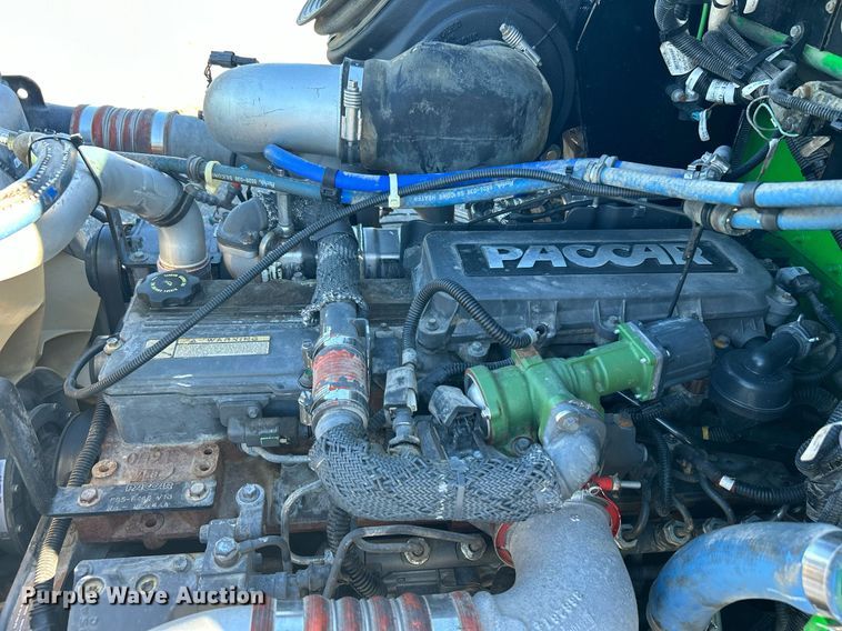 image for item KH9537 2011 Kenworth T370  delivery truck