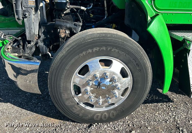 image for item KH9537 2011 Kenworth T370  delivery truck