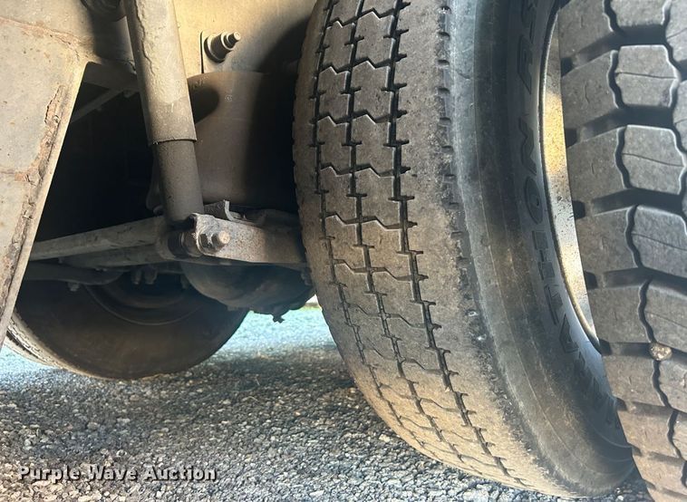 image for item KH9537 2011 Kenworth T370  delivery truck