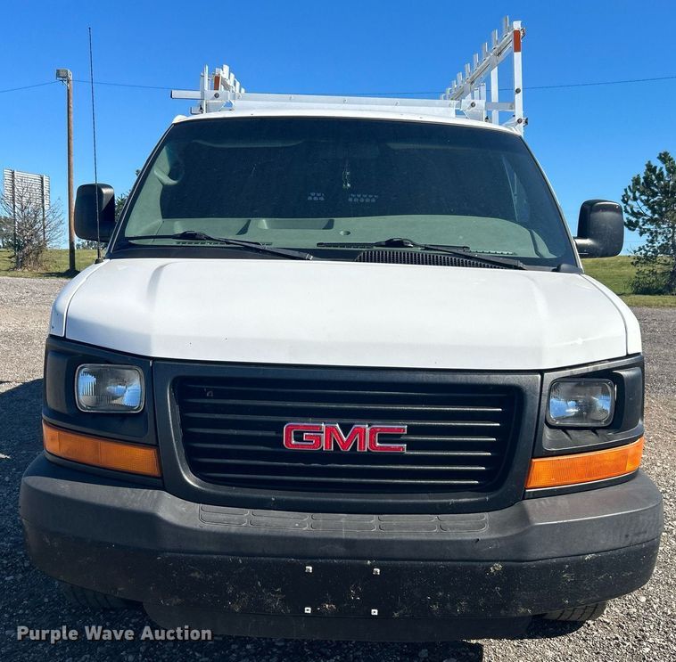image for item KH9547 2009 GMC Savana G3500  utility van