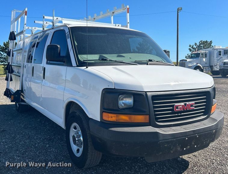 image for item KH9547 2009 GMC Savana G3500  utility van