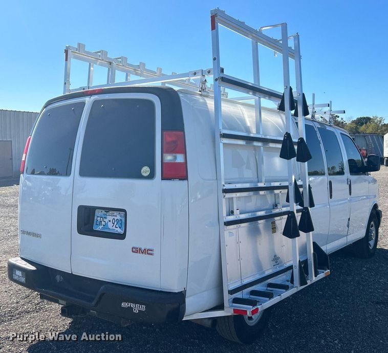 image for item KH9547 2009 GMC Savana G3500  utility van