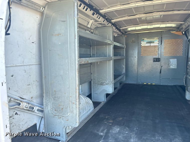 image for item KH9547 2009 GMC Savana G3500  utility van