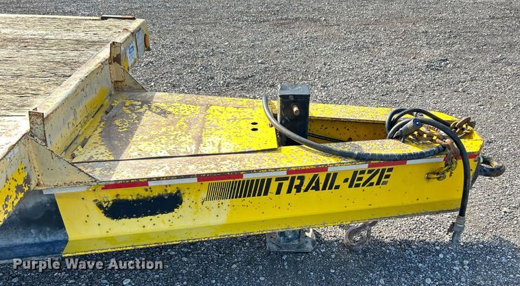 image for item KH9579 2001 Dakota MFG Trail-Eze  equipment trailer