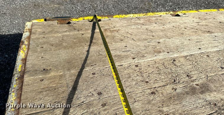 image for item KH9579 2001 Dakota MFG Trail-Eze  equipment trailer