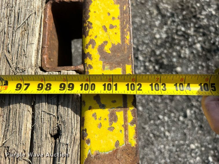 image for item KH9579 2001 Dakota MFG Trail-Eze  equipment trailer