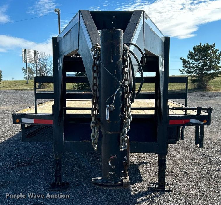 image for item KH9580 2007 Sure-Pull  equipment trailer