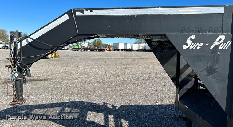 image for item KH9580 2007 Sure-Pull  equipment trailer