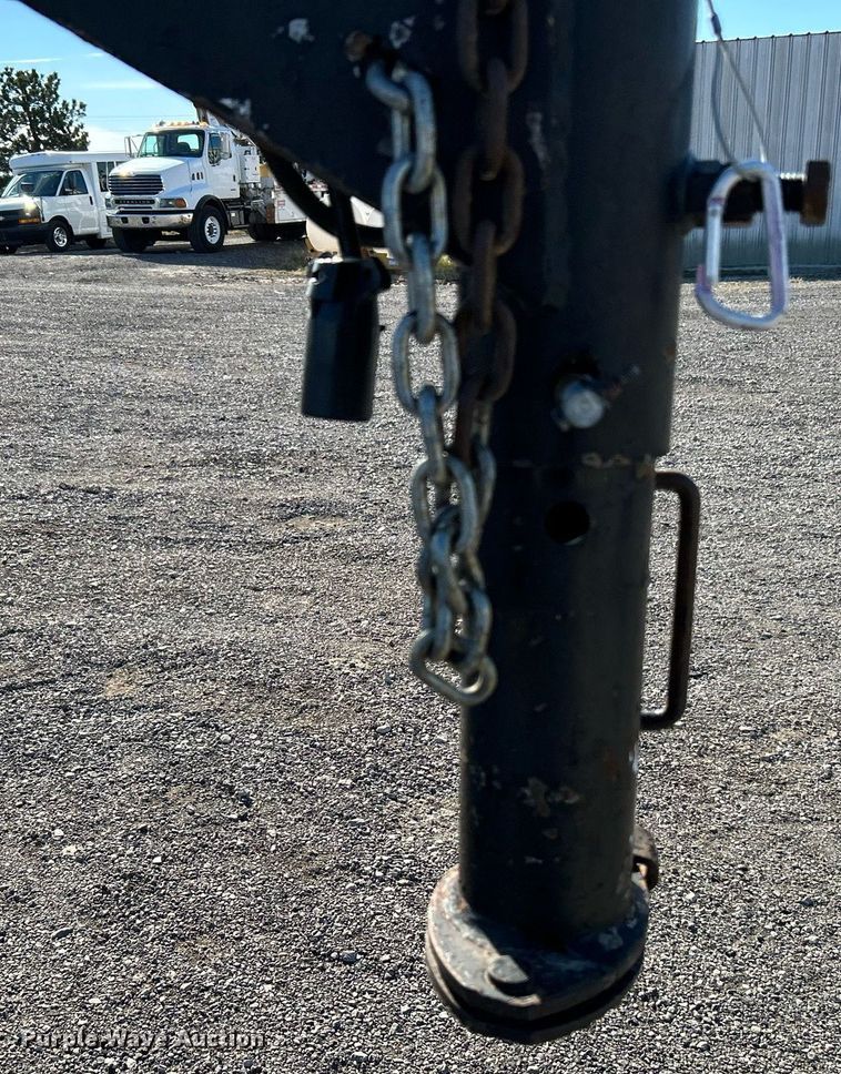 image for item KH9580 2007 Sure-Pull  equipment trailer