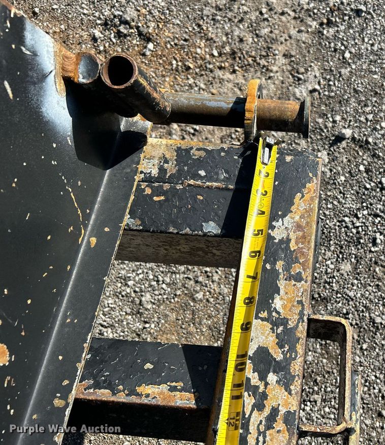 image for item KH9580 2007 Sure-Pull  equipment trailer