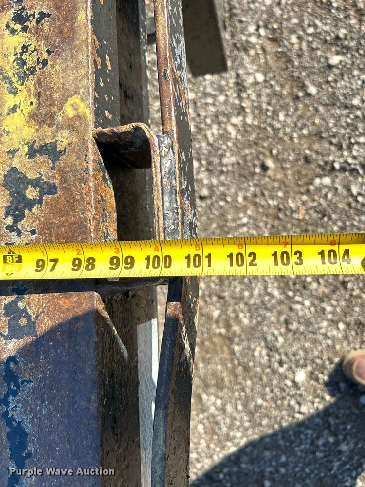 image for item KH9580 2007 Sure-Pull  equipment trailer