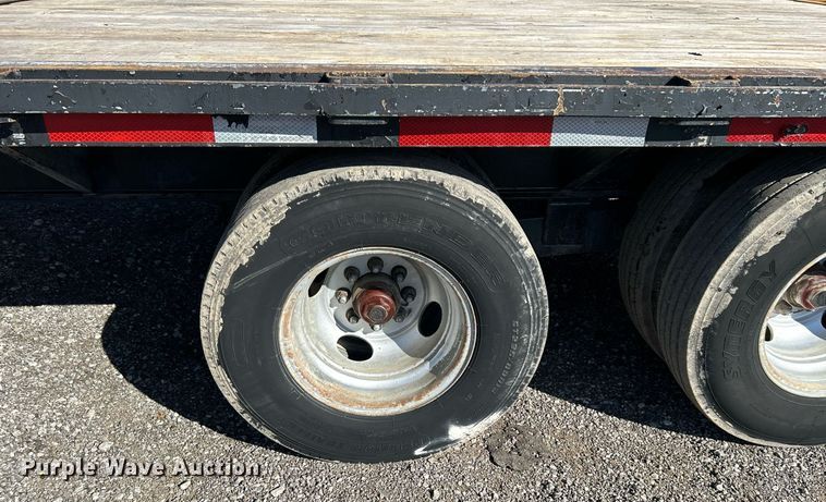 image for item KH9580 2007 Sure-Pull  equipment trailer