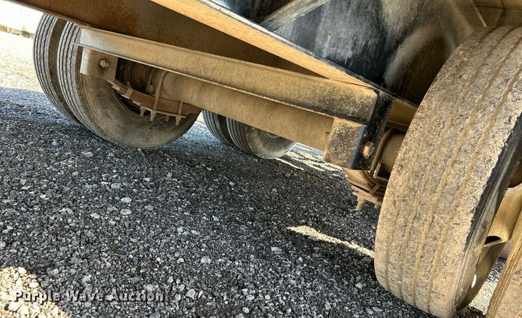 image for item KH9580 2007 Sure-Pull  equipment trailer