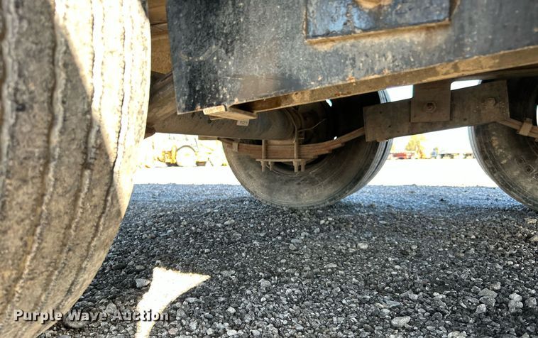 image for item KH9580 2007 Sure-Pull  equipment trailer