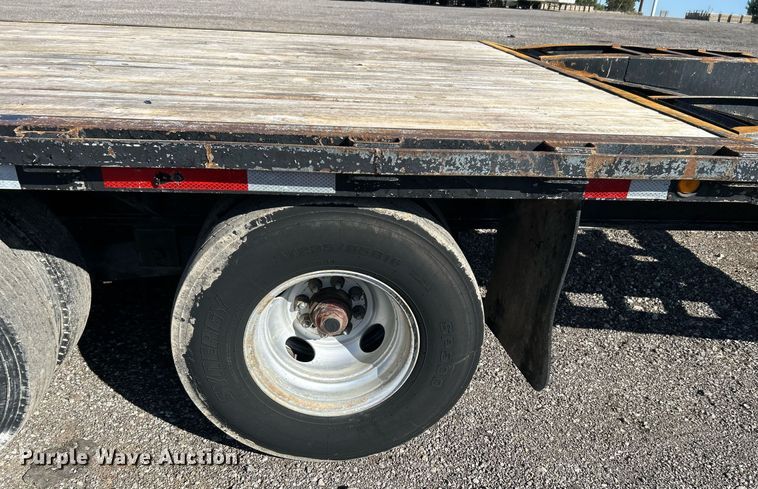 image for item KH9580 2007 Sure-Pull  equipment trailer