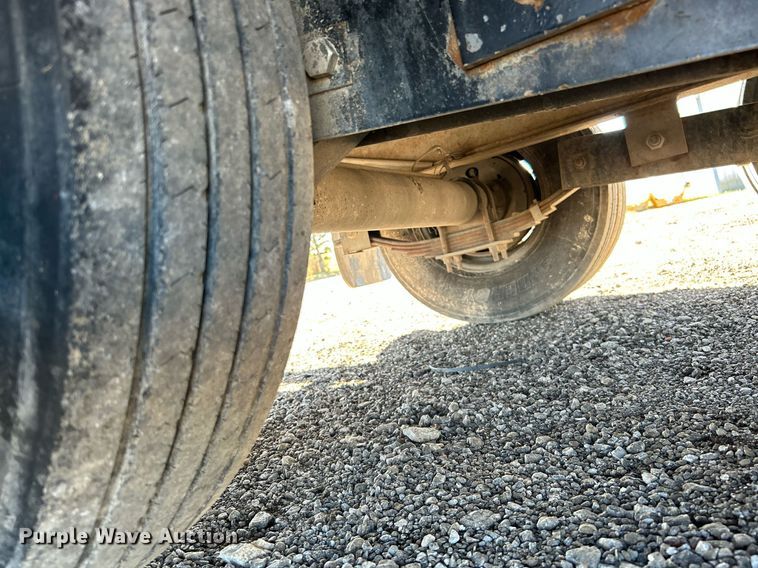 image for item KH9580 2007 Sure-Pull  equipment trailer