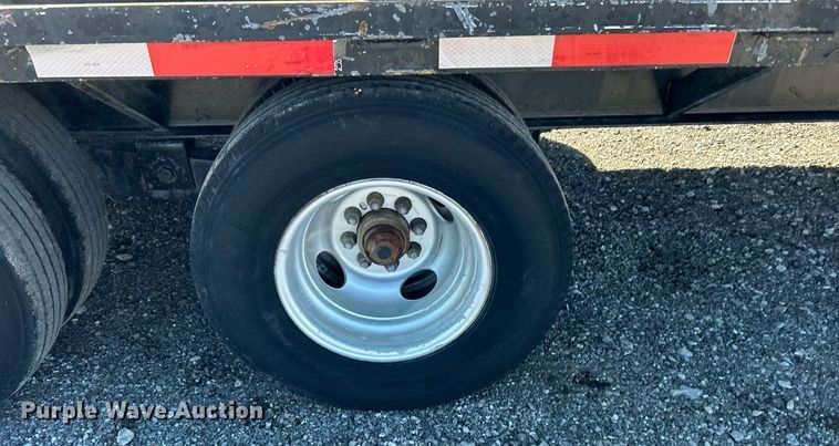 image for item KH9580 2007 Sure-Pull  equipment trailer