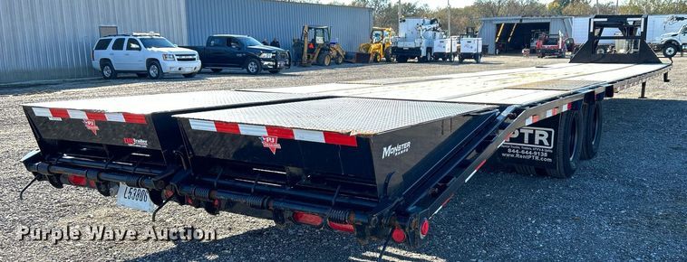 image for item KH9590 2020 PJ Trailer LD422  equipment trailer