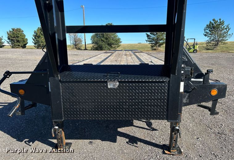 image for item KH9590 2020 PJ Trailer LD422  equipment trailer