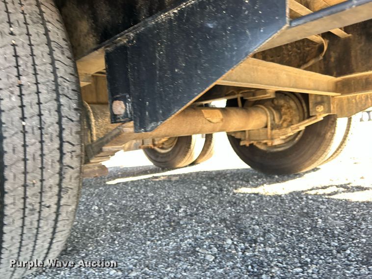 image for item KH9590 2020 PJ Trailer LD422  equipment trailer