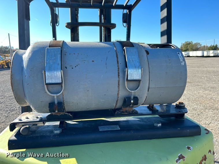 image for item KH9591 Clark CGP25  forklift