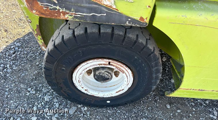 image for item KH9591 Clark CGP25  forklift