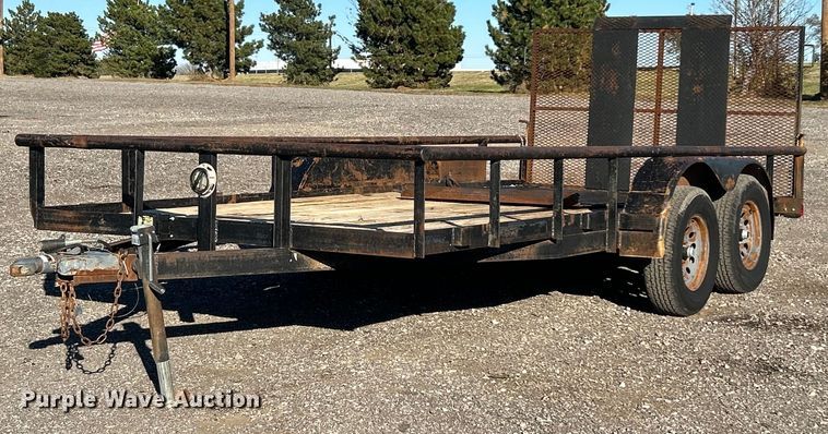 image for item KH9593 2006 Apache Trailers  utility trailer