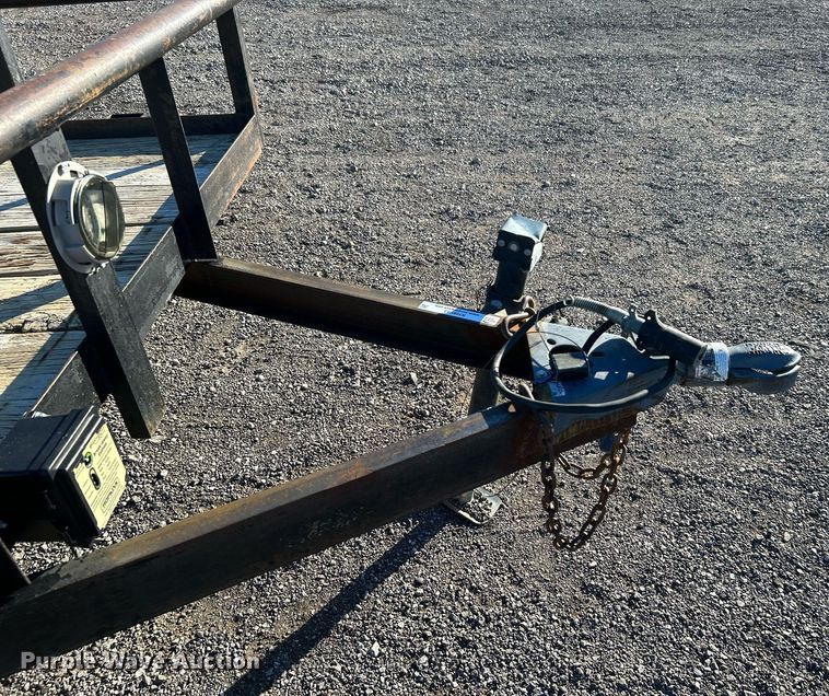 image for item KH9593 2006 Apache Trailers  utility trailer