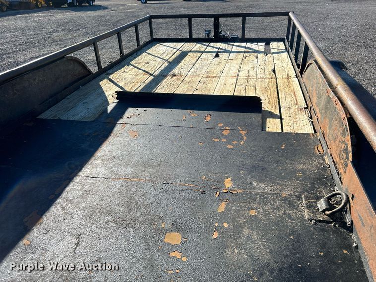 image for item KH9593 2006 Apache Trailers  utility trailer