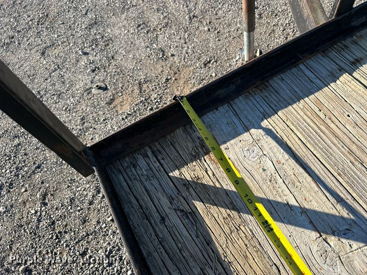 image for item KH9593 2006 Apache Trailers  utility trailer