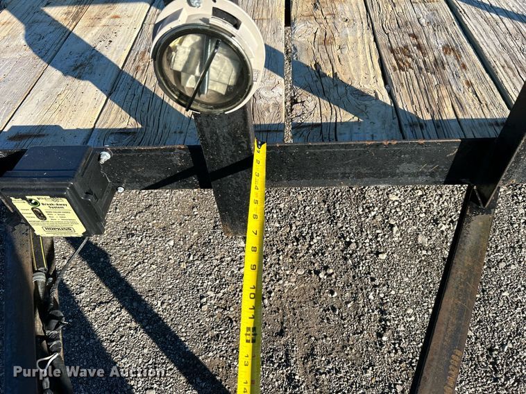 image for item KH9593 2006 Apache Trailers  utility trailer