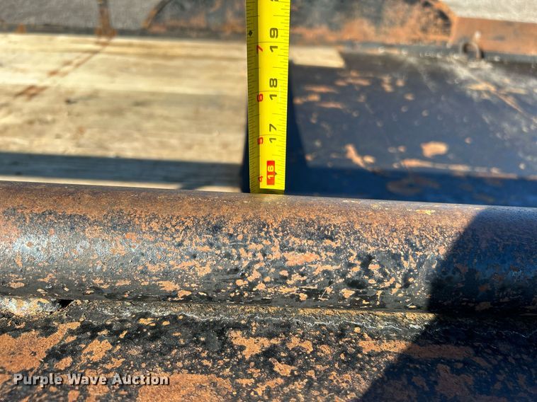 image for item KH9593 2006 Apache Trailers  utility trailer