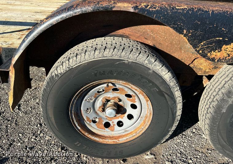 image for item KH9593 2006 Apache Trailers  utility trailer