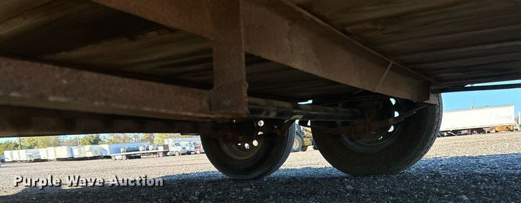 image for item KH9593 2006 Apache Trailers  utility trailer