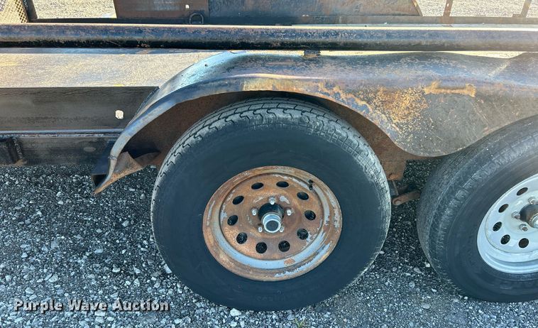 image for item KH9593 2006 Apache Trailers  utility trailer