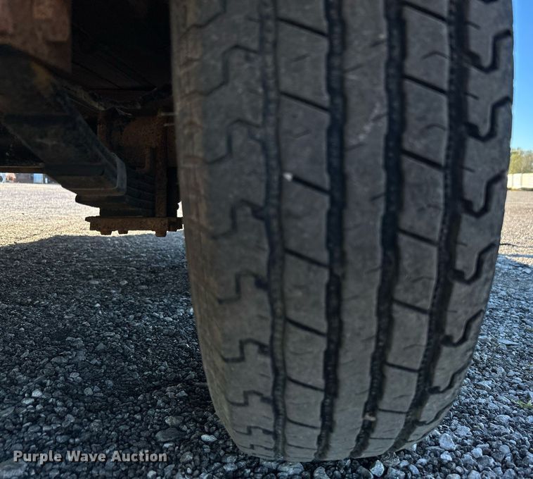 image for item KH9593 2006 Apache Trailers  utility trailer