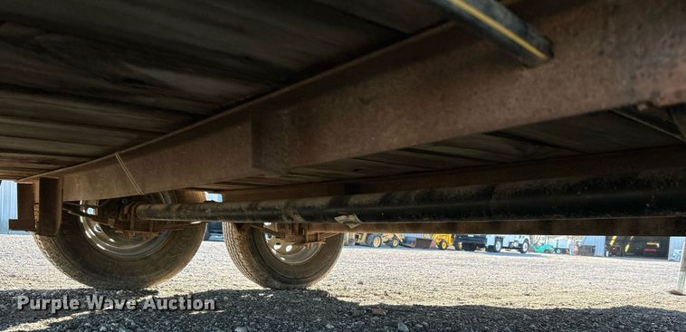 image for item KH9593 2006 Apache Trailers  utility trailer