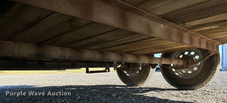 image for item KH9593 2006 Apache Trailers  utility trailer